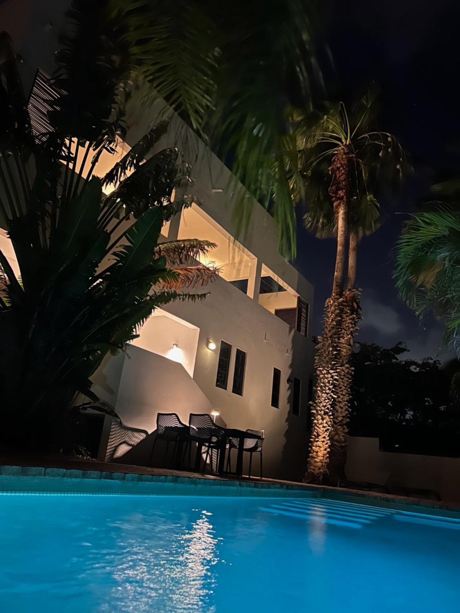 Major. Suites Curacao Willemstad Exterior photo