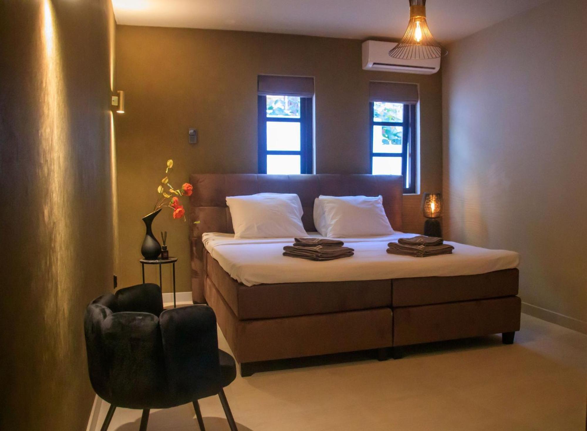 Major. Suites Curacao Willemstad Exterior photo